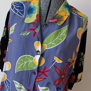Chico’s Design Size 2 Hawaiian top shirt sleeve